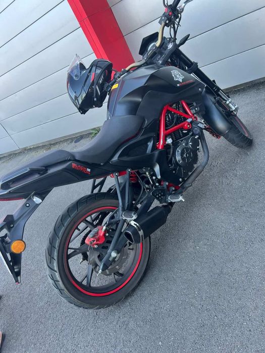 Motocicleta 125 Naked
