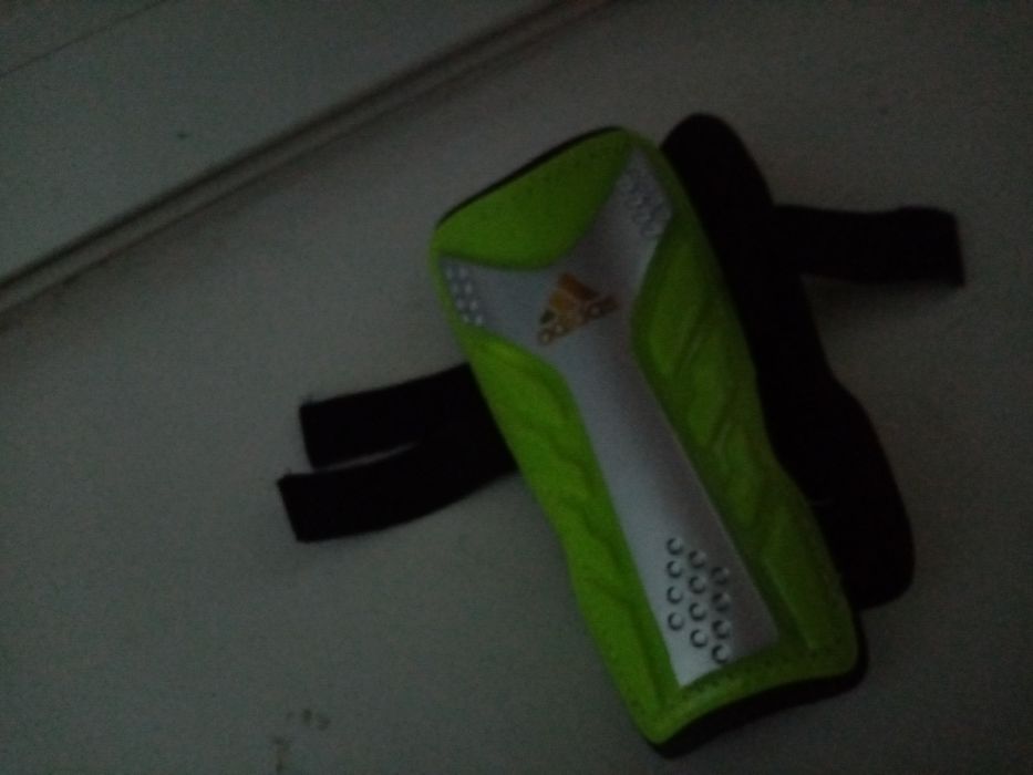 Щитки для футбола