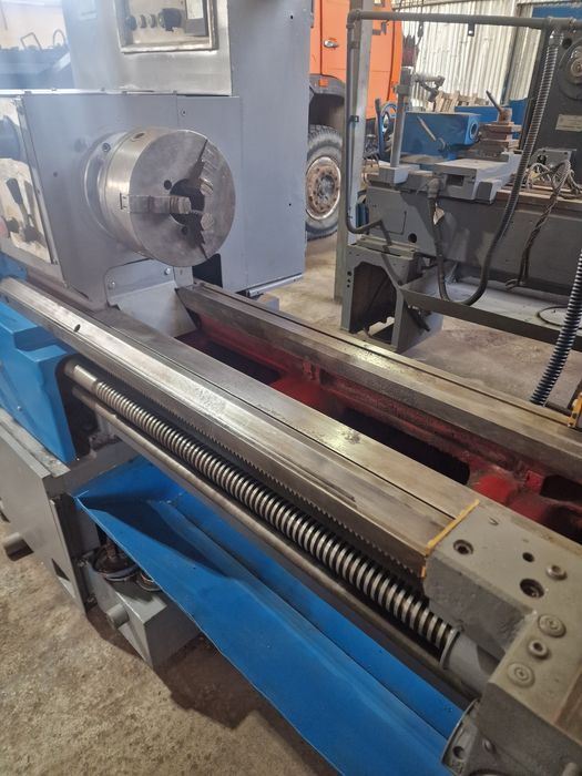 Продается токарный станок модели 16Д25