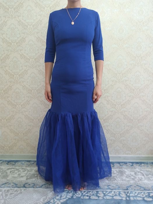 Продам красивых платьев