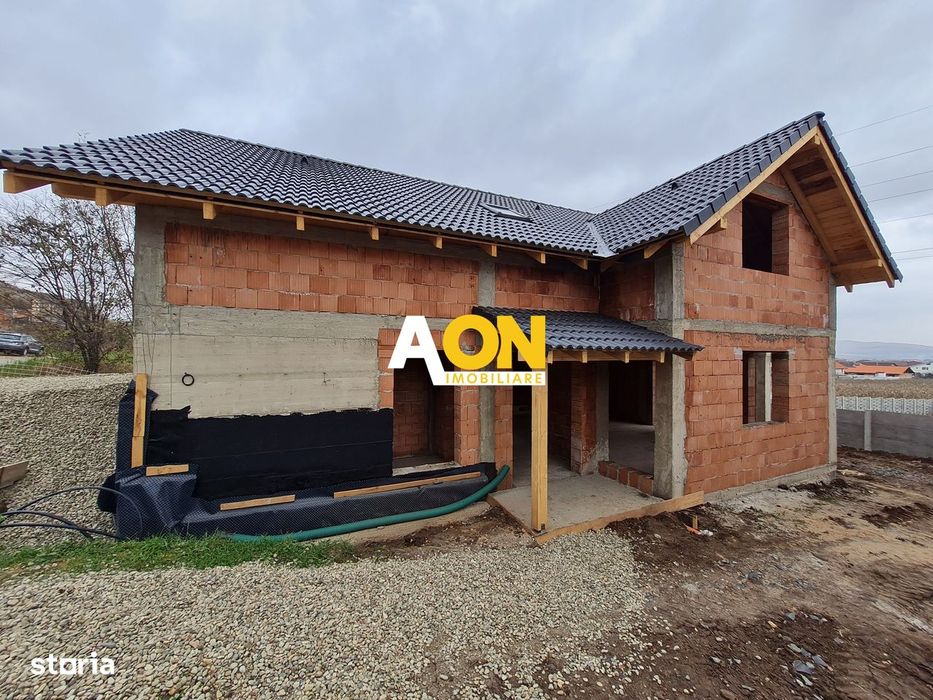Casa 4 Camere la Rosu, 386 mp, Alba-Micesti