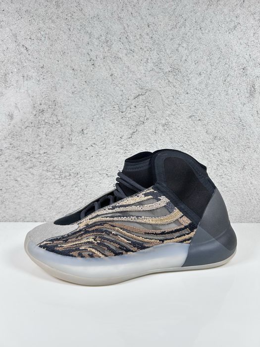 Yeezy QNTM Amber Tint