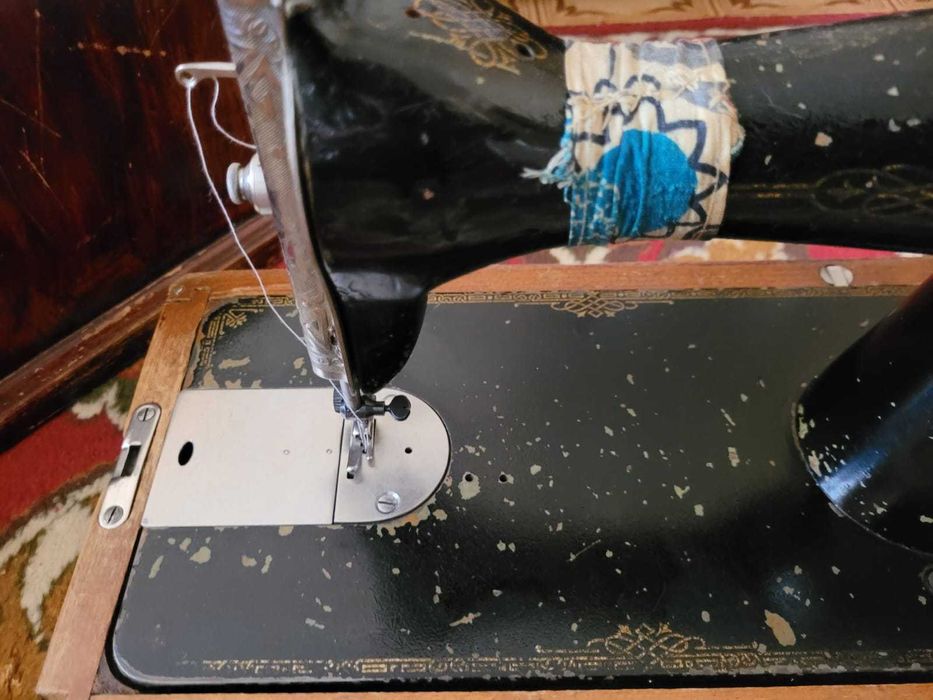Ручная швейная машинка. ПМЗ