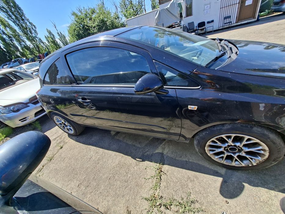 Dezmembrez Opel Corsa D 1.4B 2007 Z14XEP