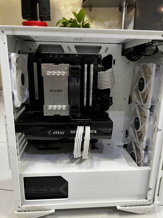 Геймърски компютър Grigs Freya Intel Gen12