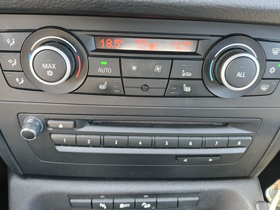 DE VÂNZARE BMW X1 Xdrive(4x4) Automat 7250 €