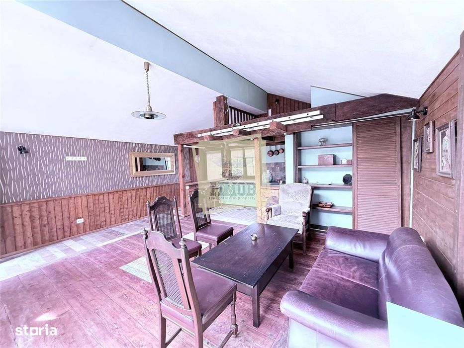 Casa ultracentrala complet renovata 6 camere 3 bai Cisnadioara