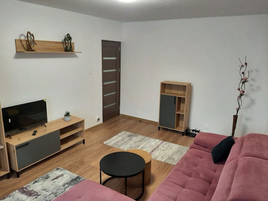 Apartament 2 camere de închiriat