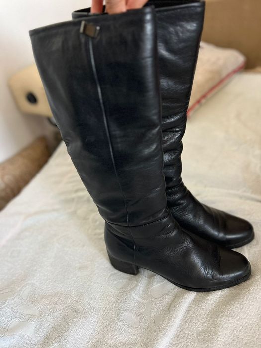 Срочно продам женские вещи