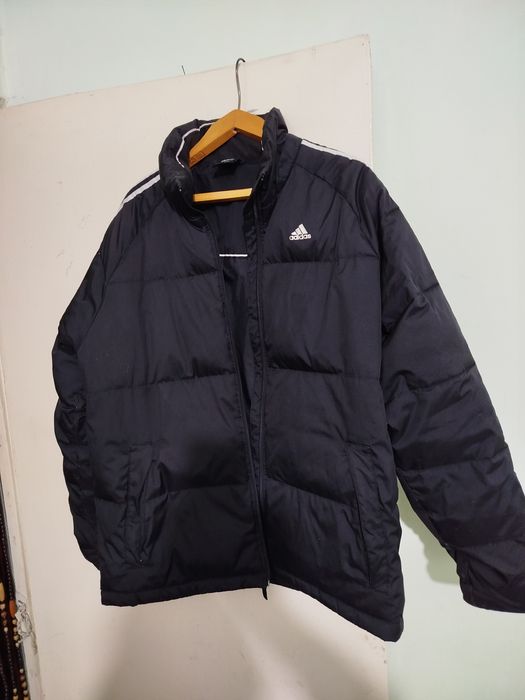 Продам пуховики.