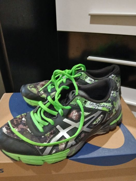 Маратонки Asics оригинални