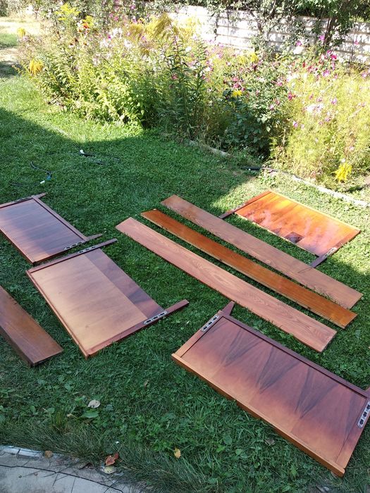 Продам кровать из дерева