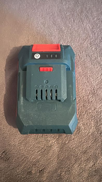 Продаётся зарядка для шуруповерт
