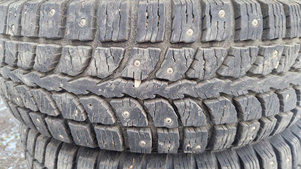Продам шины 195/65/15