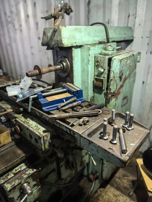 Продам фрезерный станок