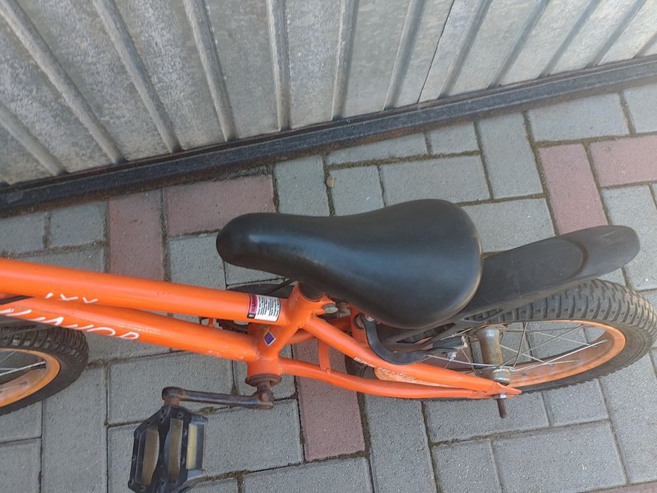 Bicicletă pt copi 3/5ani  f bună