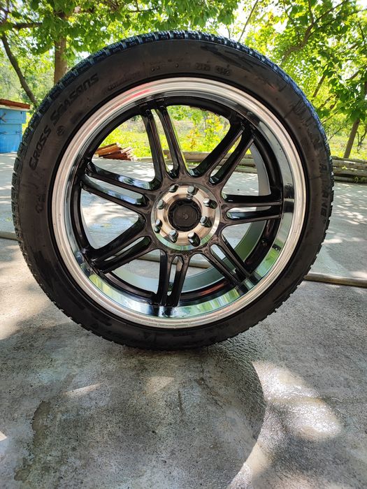 Продам комплект Всесезонная колеса