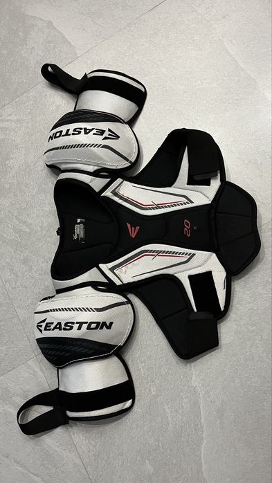 Хоккейная форма. Нагрудник