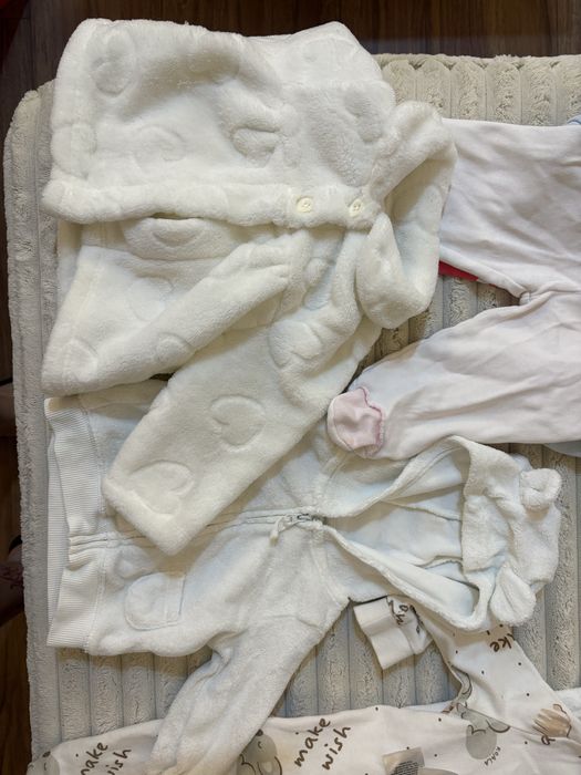 Лот бебешки дрехи за момиче 0-3м