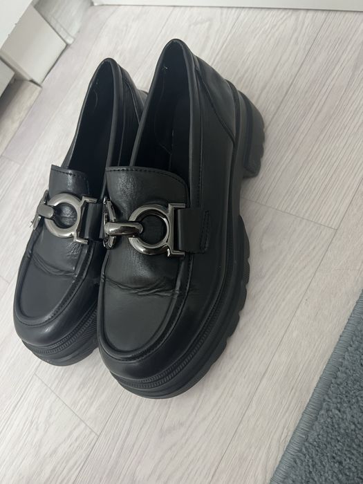 Женская обувь