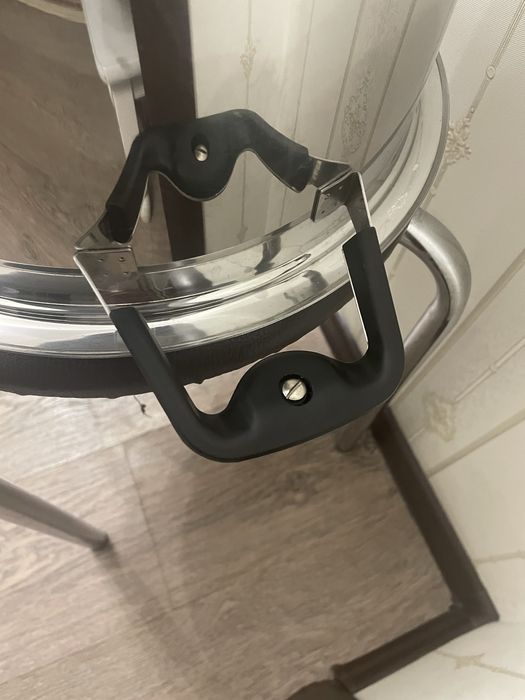 Продам кастрюлю Цептер.