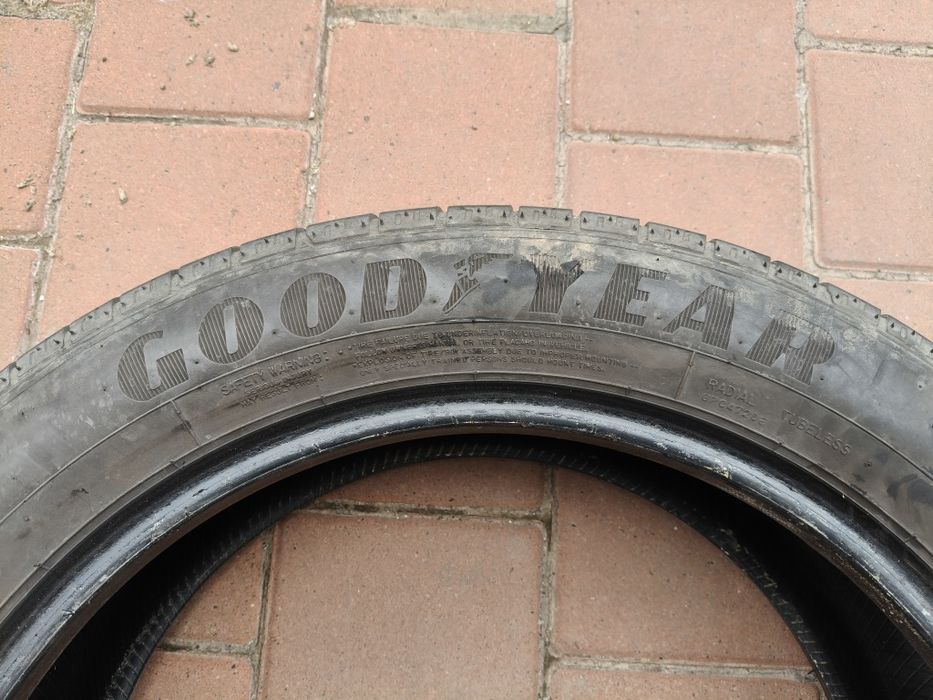 Anvelope de Vara Goodyear 225 55 R19