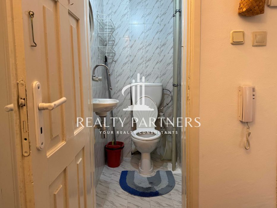 Дава се под наем Тристаен апартамент в Перник, Изток - 98 кв.м за 747.66 € - Снимка #10