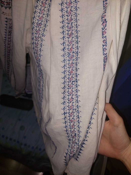 Ie tradițională veche din zona Moldovei(cititi descrierea ptr. marime)