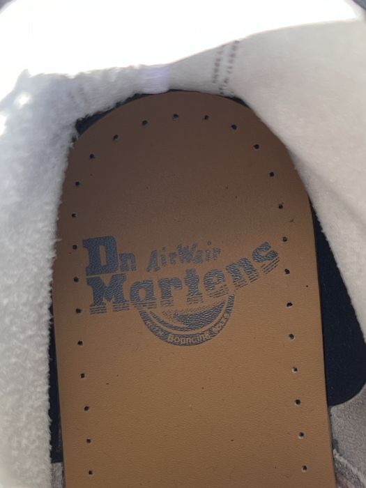 Боти от естествена кожа Dr. Martens