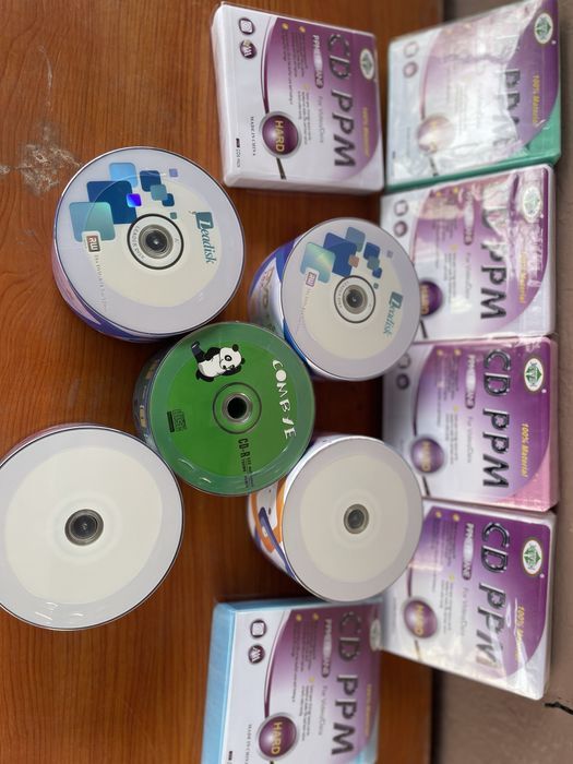 Disk  pustoy Cd   Dvd  2000