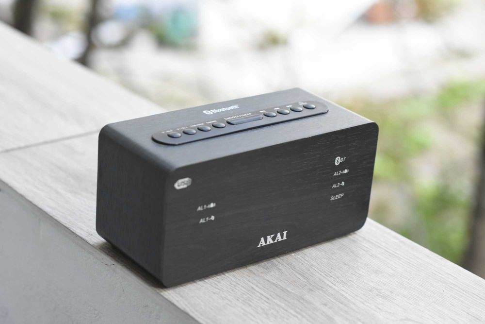 Radio Akai cu bluetooth