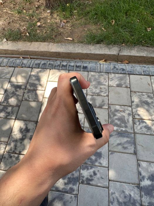 Iphone 15 pro max 256 gb 76 batare