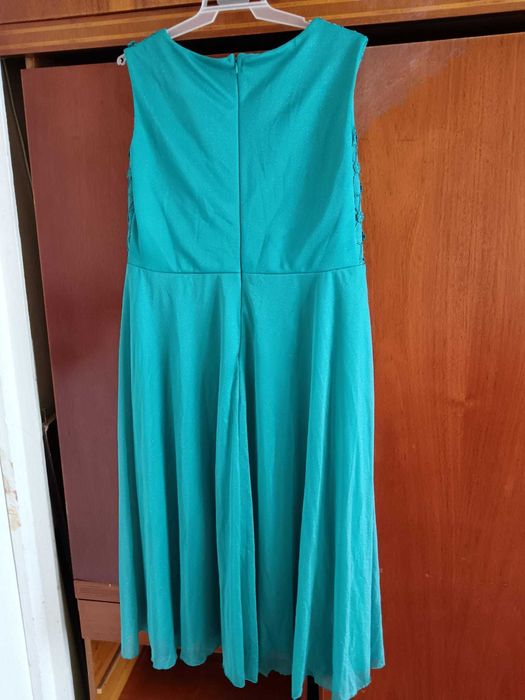 Vând Rochie lungă elegantă