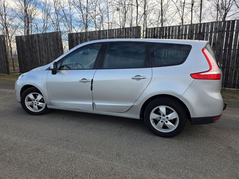 Renault Grand Scenic - Impecabil