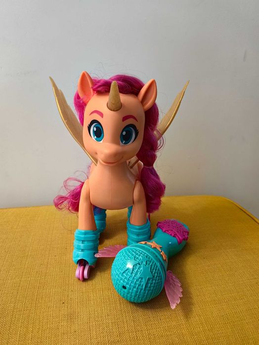 Figurină interactivă My Little Pony - Sing and skate, Sunny