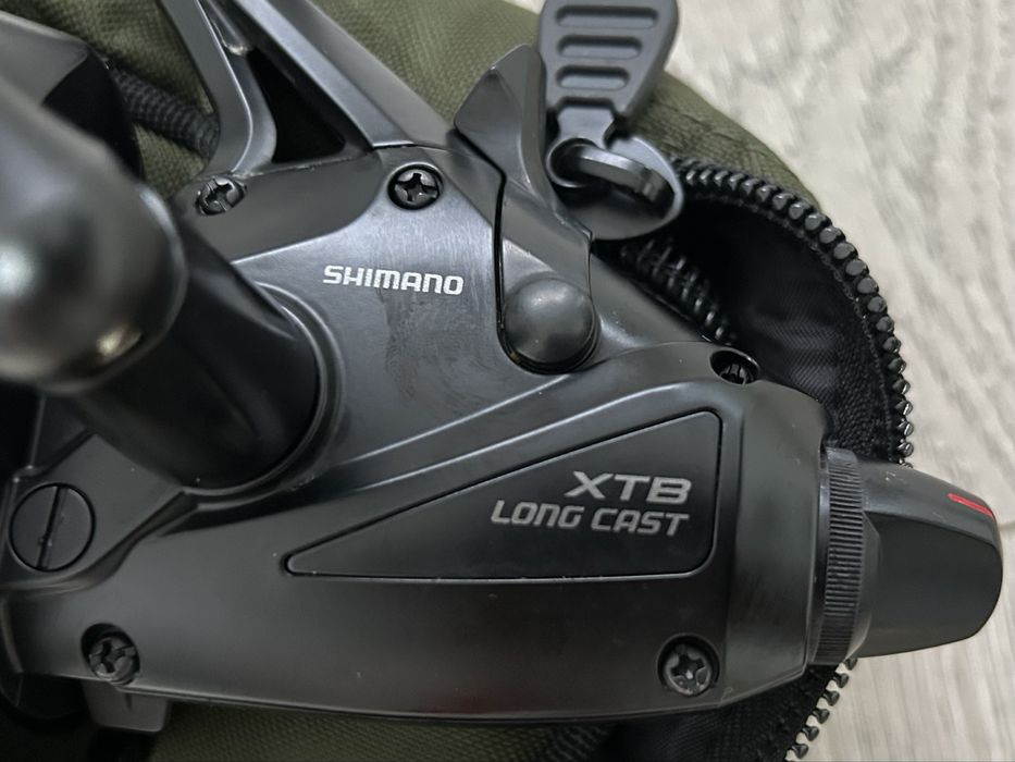 Se vând 3 mulinete Shimano BIG BAITRUNNER XTB LC