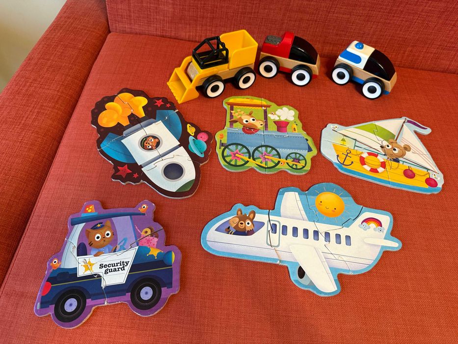 Дървени колички IKEA и бебешки пъзел Educa 5 в 1