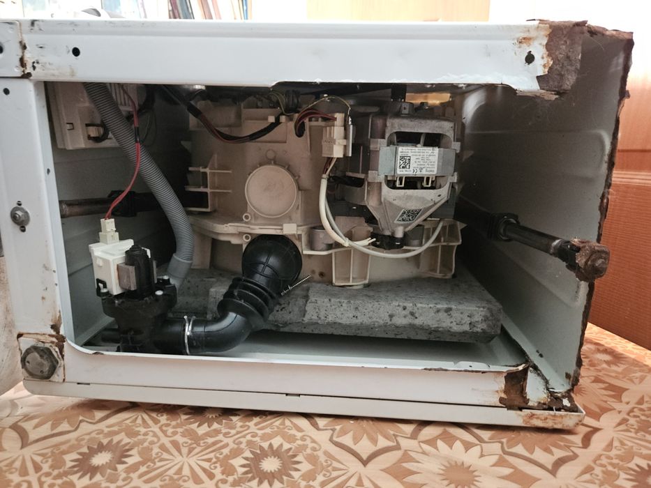 Стиральная машина Indesit WISL 102