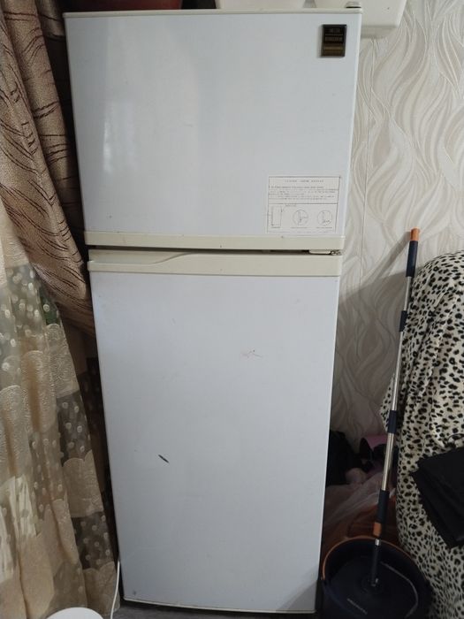 Продам холодильник