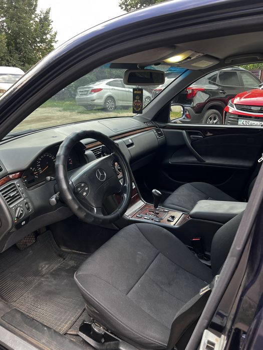 Mercedes w210 E200
