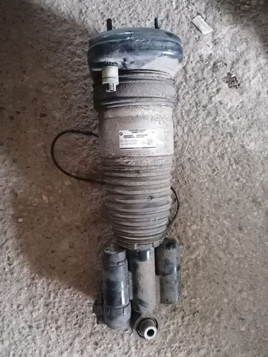 Perne aer cu amortizor spate bmw seria 5 g30, g31 2017 756882823(4)07