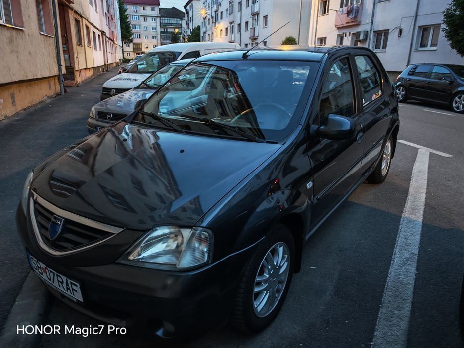 Vând Dacia Logan 1.6 16V