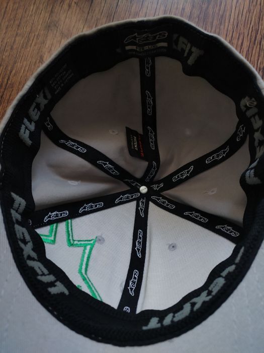 alpinestars hat - мъжка шапка 100% оригинал отлично състояние  размер L/XL