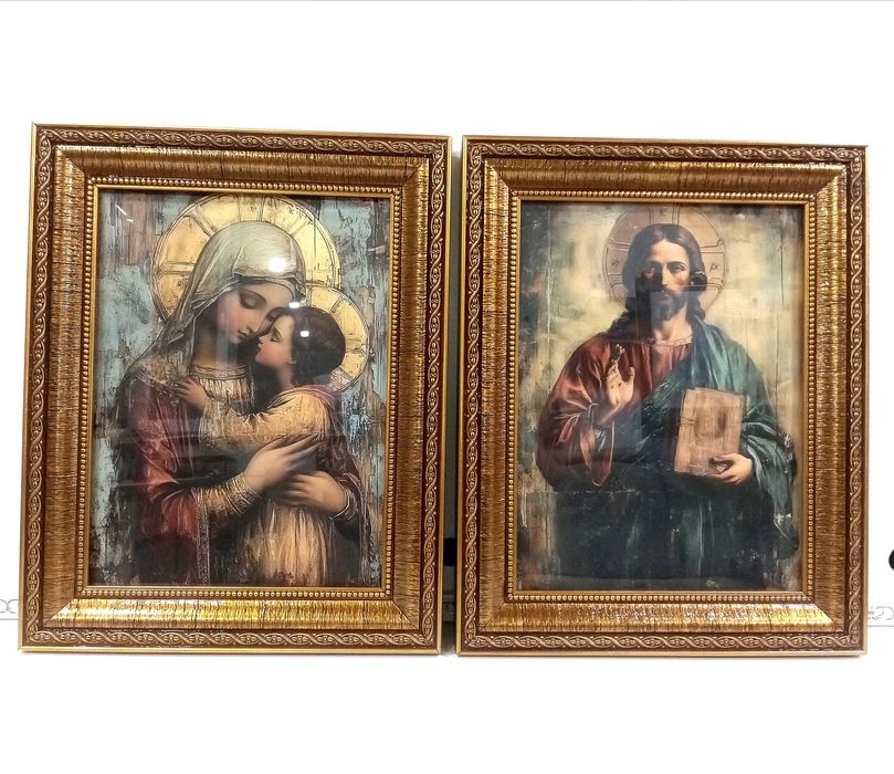 Продам две  иконы!