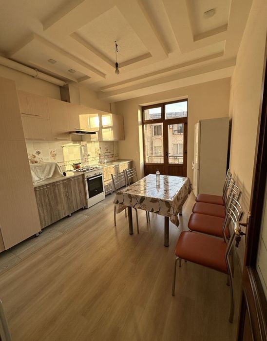 Сирочний аренда квартира хувайдо махалла рядом МЕТРО беруний 4 х навас