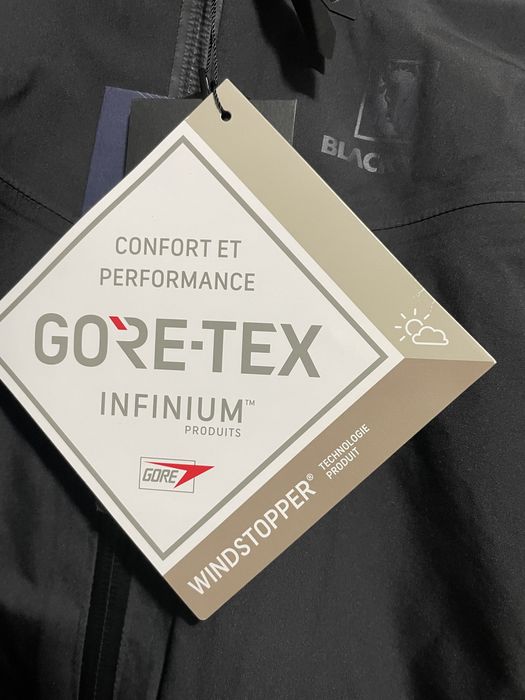 Geaca impermeabila BlackYak Kostroma S mammut rab dynafit