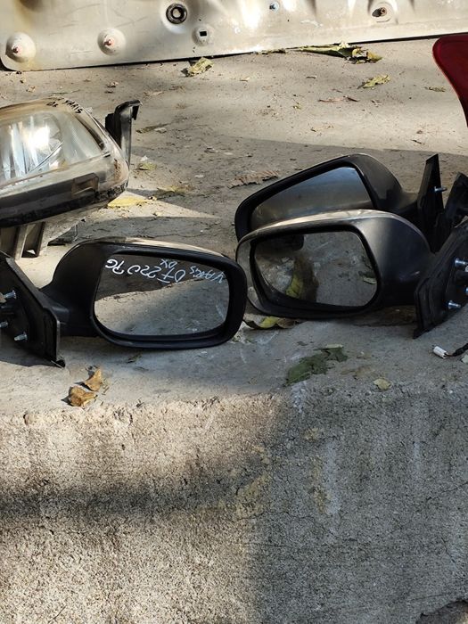 Огледала за toyota yaris от 2 2004 до 2007 година ляв и десен цена