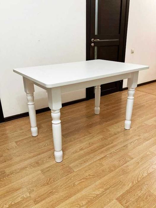 Продам кухонный стол и шесть стульев