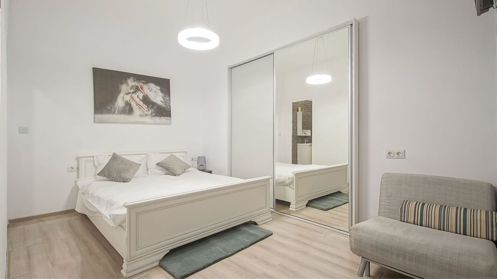 Apartament regim hotelier CORESI-PIATS SFATULUI