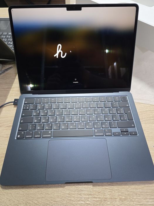 Продам ноутбук  MacBook Air